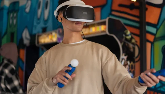 Is Avoiding Consumer Brain-Sensing Headsets Smart or Just Paranoid? | Privacy Needle