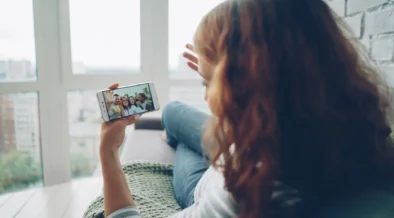 The Group Chat Screenshot Privacy Debate: Is It Ever Okay to Share? | Privacy Needle