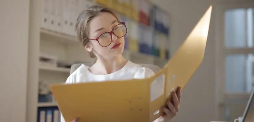 A Step-by-Step Guide to Managing School Records Responsibly | Privacy Needle