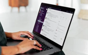 Warning Signs Phishing e commerce Know for Business Protection | Privacy Needle